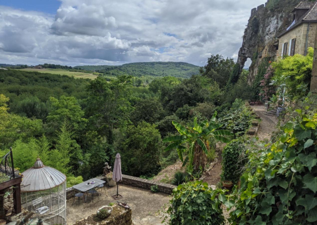 Domaine De Fleurie Bed and Breakfast Tursac Esterno foto