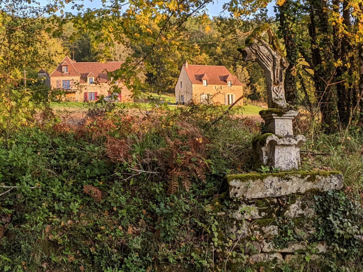 Domaine De Fleurie Bed and Breakfast Tursac Esterno foto